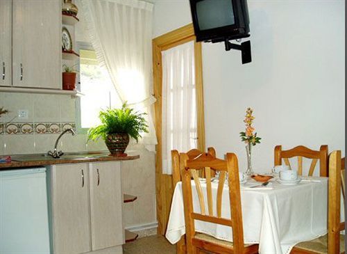Apartamentos Jucar - Hotel Rural Tragacete Exterior foto